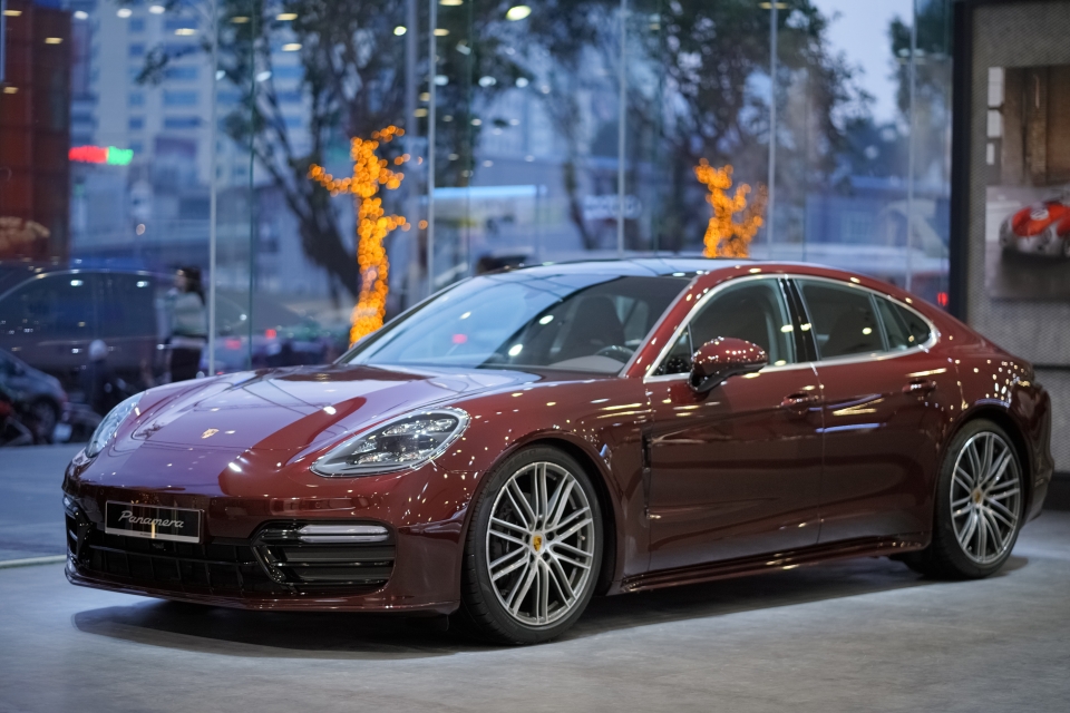 Porsche mang đến cơ hội chiêm ngưỡng xe thể thao với người dân Hà thành porsche tiep tuc mang den co hoi chiem nguong dong xe the thao voi nguoi dan ha thanh
