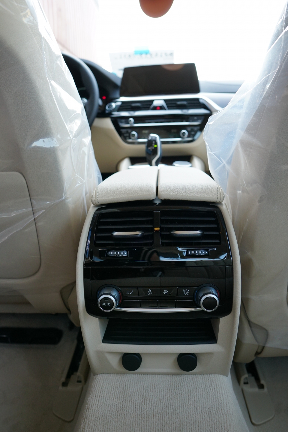 Hình ảnh đầu tiên về BMW 5-Series thế hệ mới vừa cập cảng Việt Nam can canh bmw 5 series the he moi vua cap cang viet nam