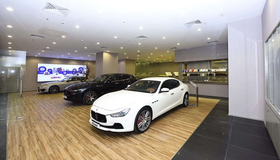 maserati mo phong trung bay moi tai vincom metropolis