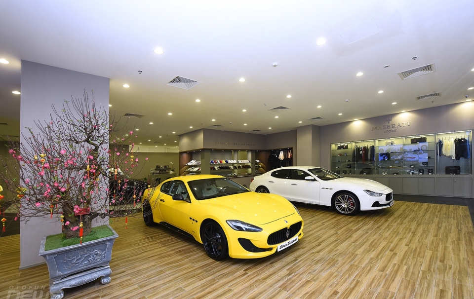 maserati mo phong trung bay moi tai vincom metropolis