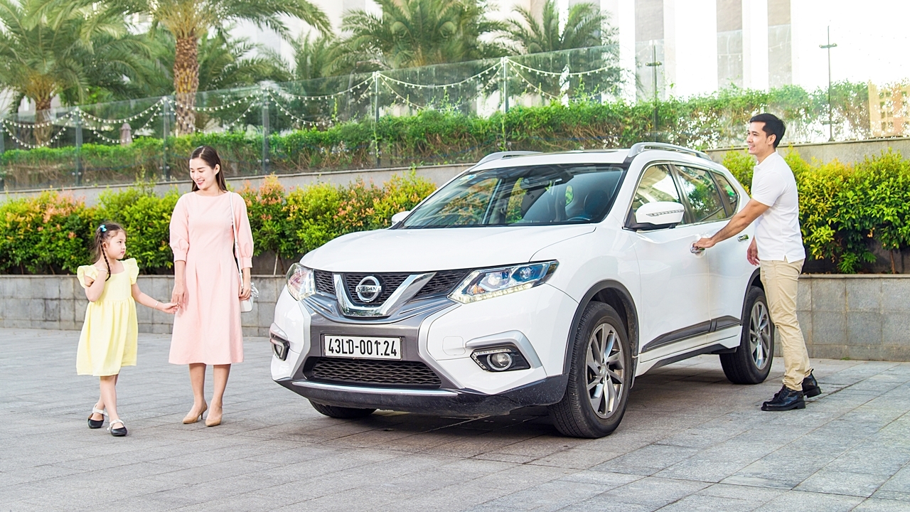 Mẫu CUV 5+2 Nissan X-Trail - Xe hay cho gia đình mau cuv 52 nissan x trail xe hay cho gia dinh