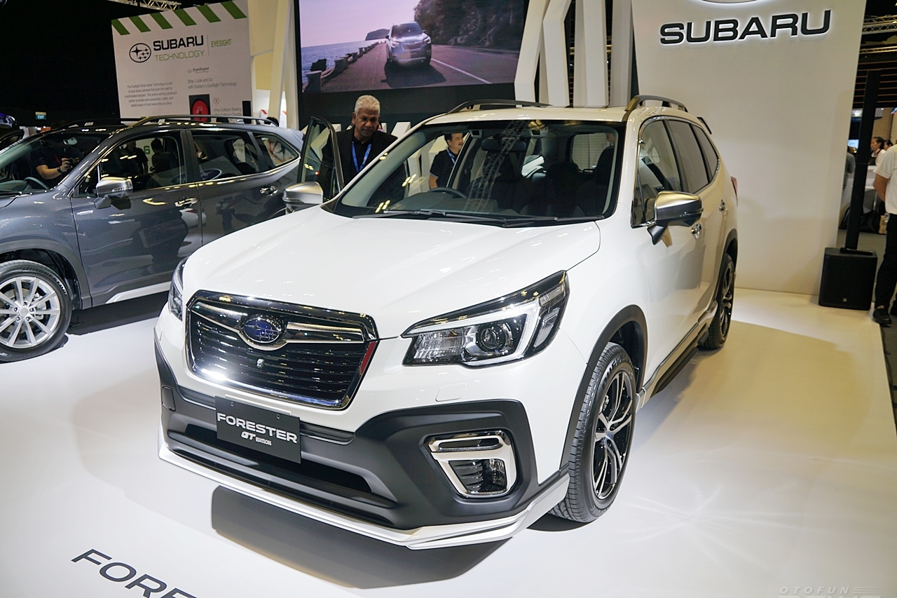 Subaru giới thiệu cặp đôi Forester mới, về Việt Nam trong năm nay subaru gioi thieu cap doi forester moi ve viet nam trong nam nay