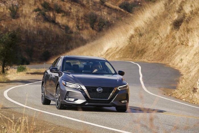 Nissan trả giá đắt vì danh mục sản phẩm quá già cỗi, thiếu tính cạnh tranh Nissan trả giá đắt vì danh mục sản phẩm quá già cỗi, thiếu tính cạnh tranh