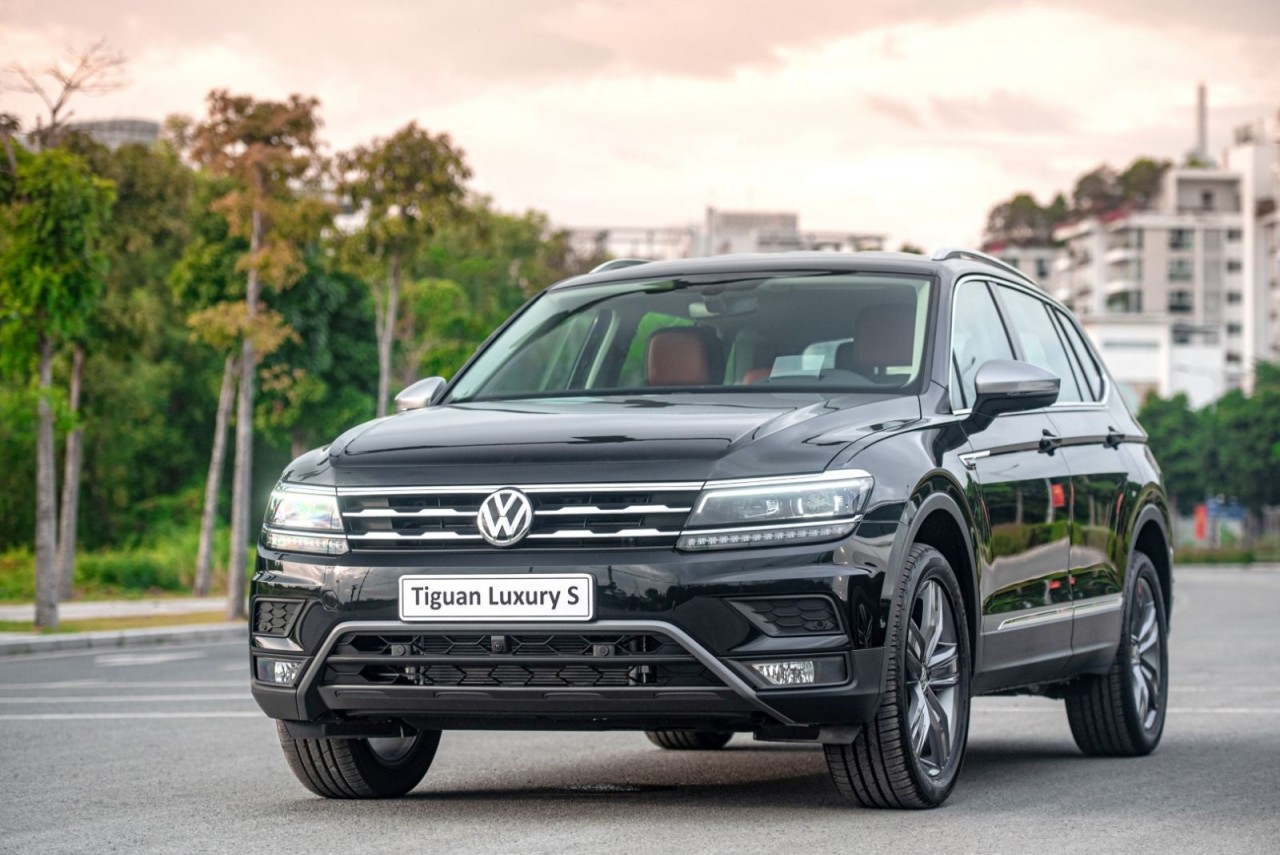 Volkswagen Tiguan Allspace 2021 ra mắt với giá 1,7 tỷ đồng Volkswagen Tiguan Allspace 2021 ra mắt với giá 1,7 tỷ đồng