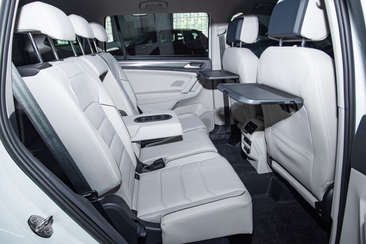 Volkswagen Tiguan Allspace 2021 ra mắt với giá 1,7 tỷ đồng Volkswagen Tiguan Allspace 2021 ra mắt với giá 1,7 tỷ đồng