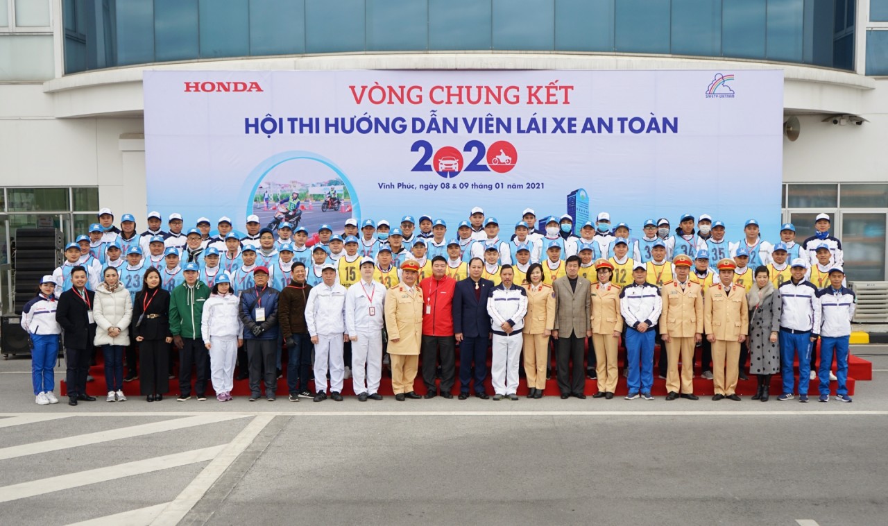 Honda tổ chức Vòng chung kết Hội thi “Hướng dẫn viên Lái xe an toàn năm 2020” Honda tổ chức Vòng chung kết Hội thi “Hướng dẫn viên Lái xe an toàn năm 2020”