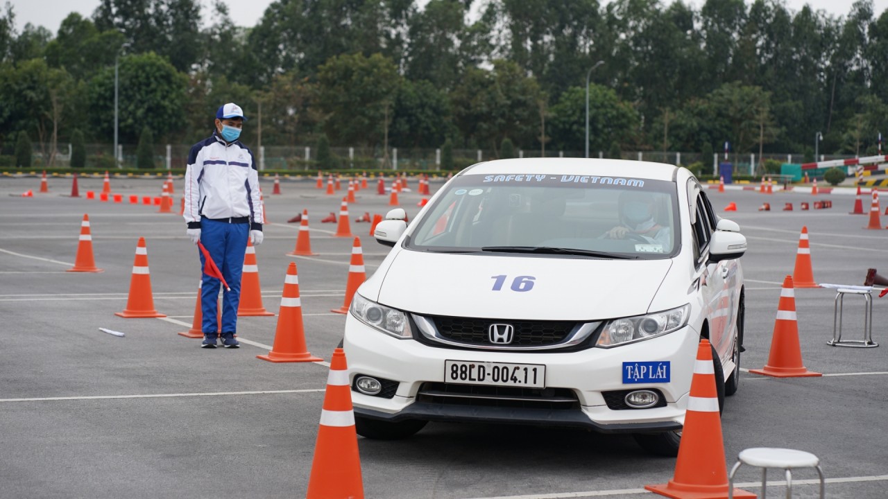 Honda tổ chức Vòng chung kết Hội thi “Hướng dẫn viên Lái xe an toàn năm 2020” Honda tổ chức Vòng chung kết Hội thi “Hướng dẫn viên Lái xe an toàn năm 2020”
