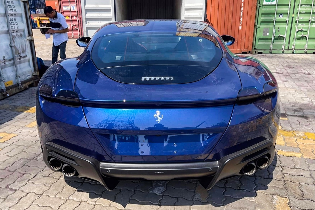 Siêu xe Ferrari Roma đầu tiên về Việt Nam, giá hơn 20 tỷ đồng