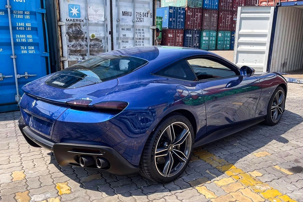 Siêu xe Ferrari Roma đầu tiên về Việt Nam, giá hơn 20 tỷ đồng