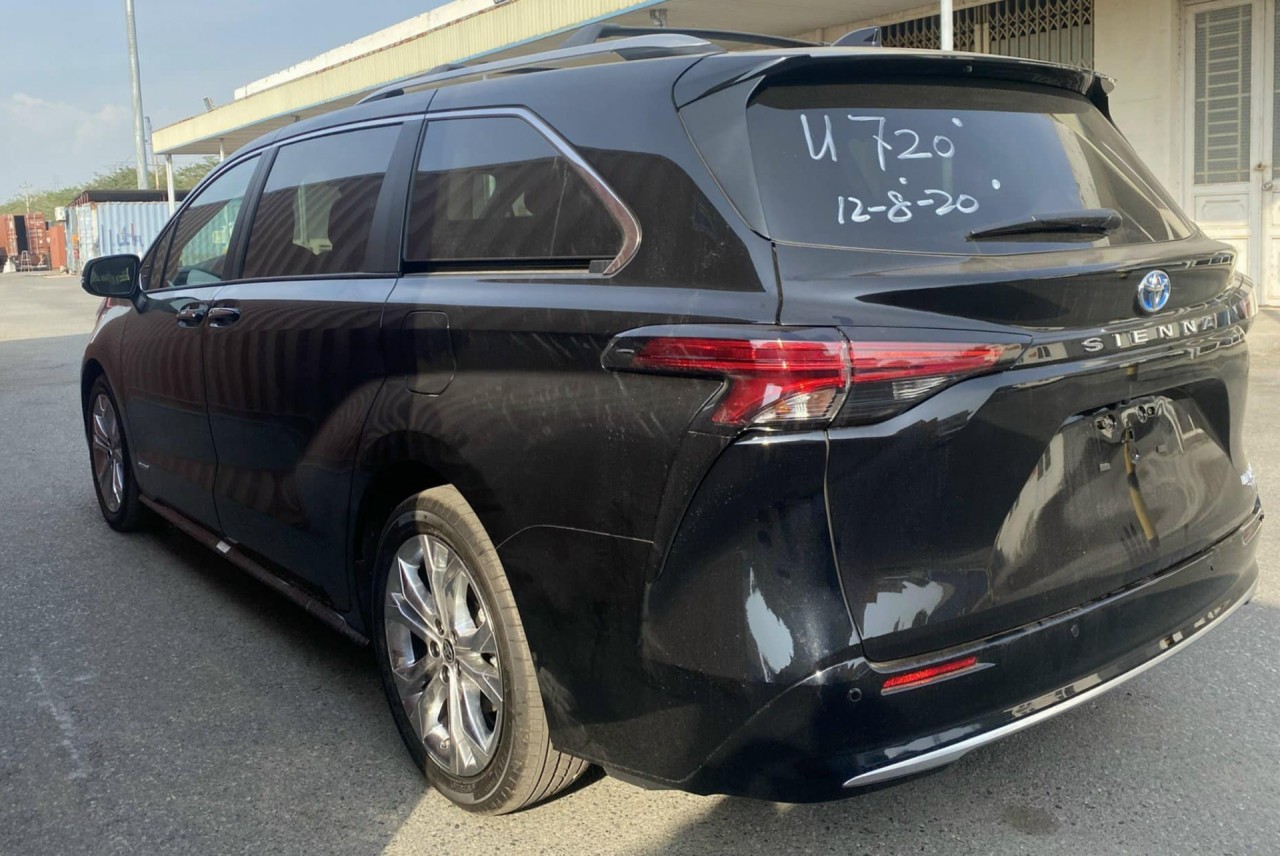 Toyota Sienna 2021 đầu tiên 'nhập tịch' Việt Nam Toyota Sienna 2021 đầu tiên 'nhập tịch' Việt Nam