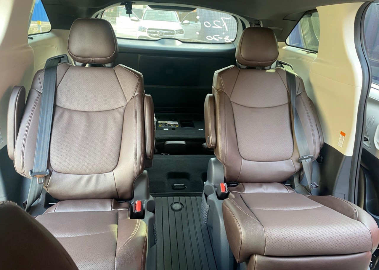 Toyota Sienna 2021 đầu tiên 'nhập tịch' Việt Nam Toyota Sienna 2021 đầu tiên 'nhập tịch' Việt Nam