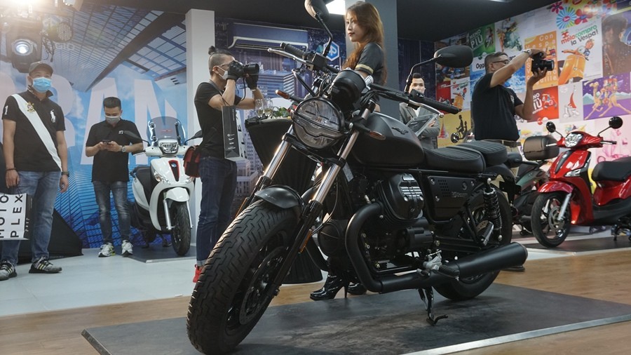 Piaggio khai trương Motoplex, chính thức phân xe phân khối lớn tại Việt Nam