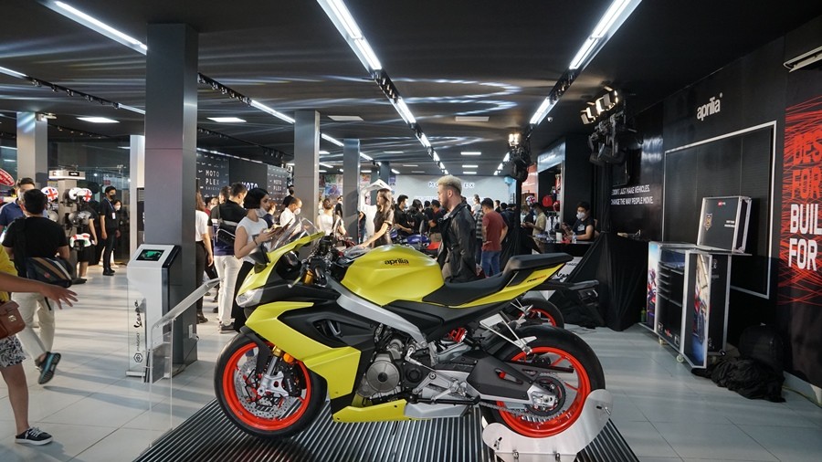 Piaggio khai trương Motoplex, chính thức phân xe phân khối lớn tại Việt Nam