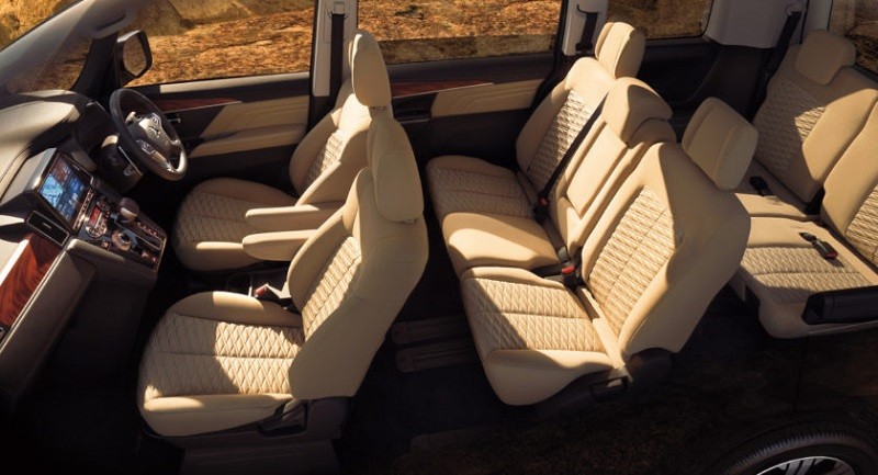Mitsubishi Delica 2022 chính thức ra mắt