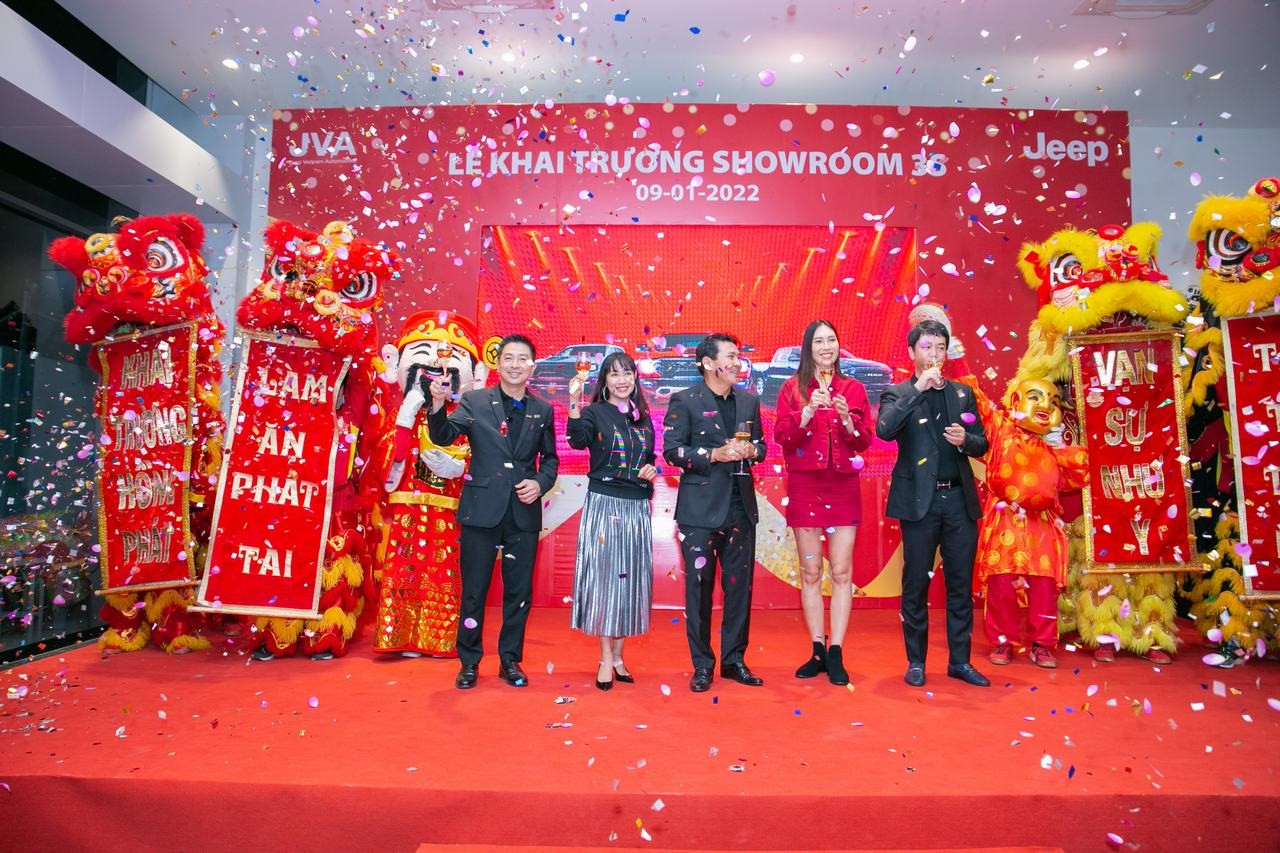 Jeep khai trương showroom 3S lớn nhất Việt Nam Jeep khai trương showroom 3S lớn nhất Việt Nam