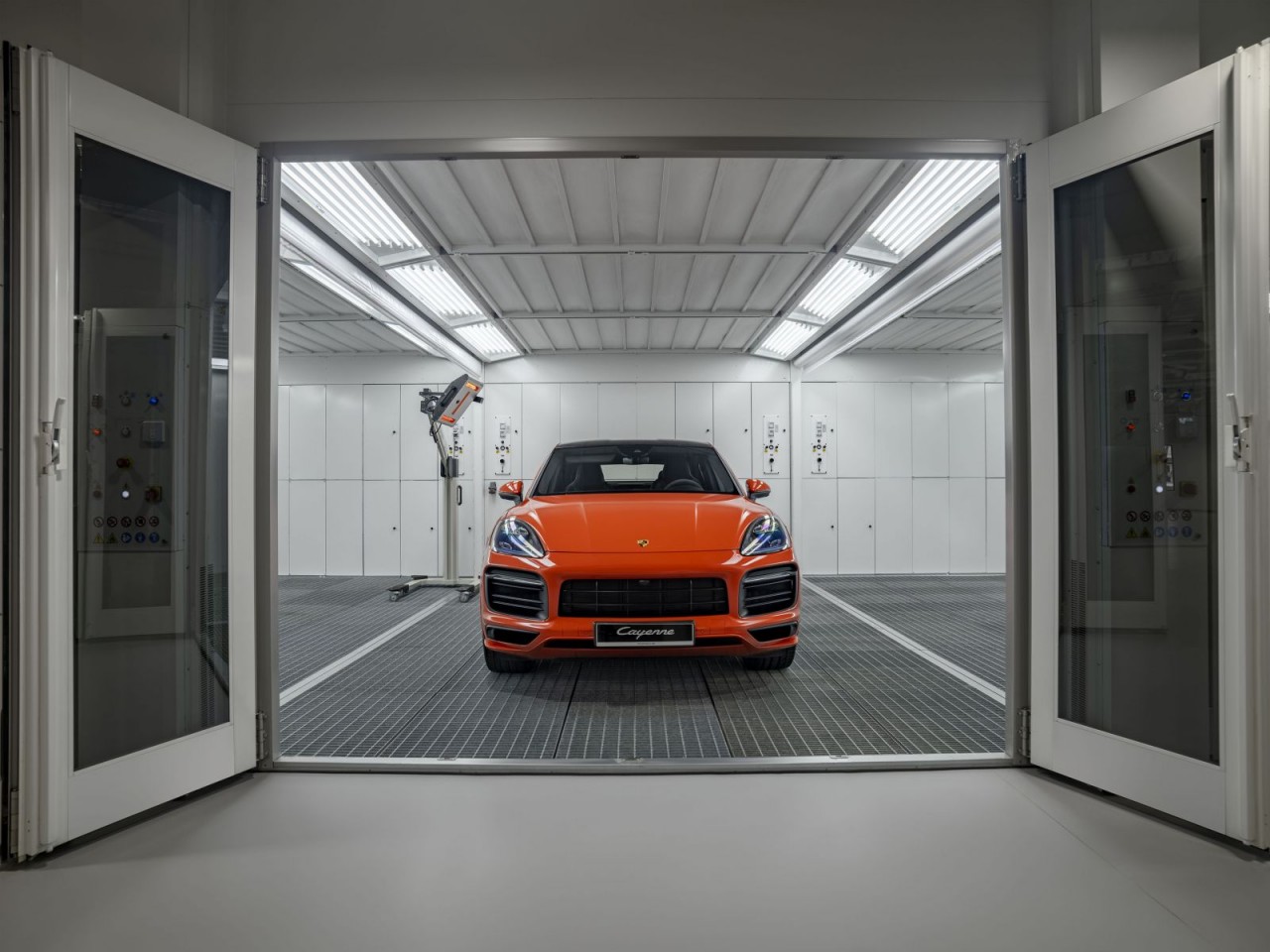 Trải nghiệm không gian đầy mới lạ tại trung tâm Porsche Sài Gòn Trải nghiệm không gian đầy mới lạ tại trung tâm Porsche Sài Gòn
