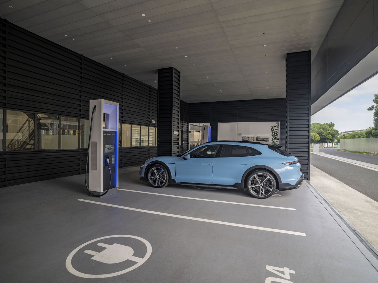 Trải nghiệm không gian đầy mới lạ tại trung tâm Porsche Sài Gòn Trải nghiệm không gian đầy mới lạ tại trung tâm Porsche Sài Gòn