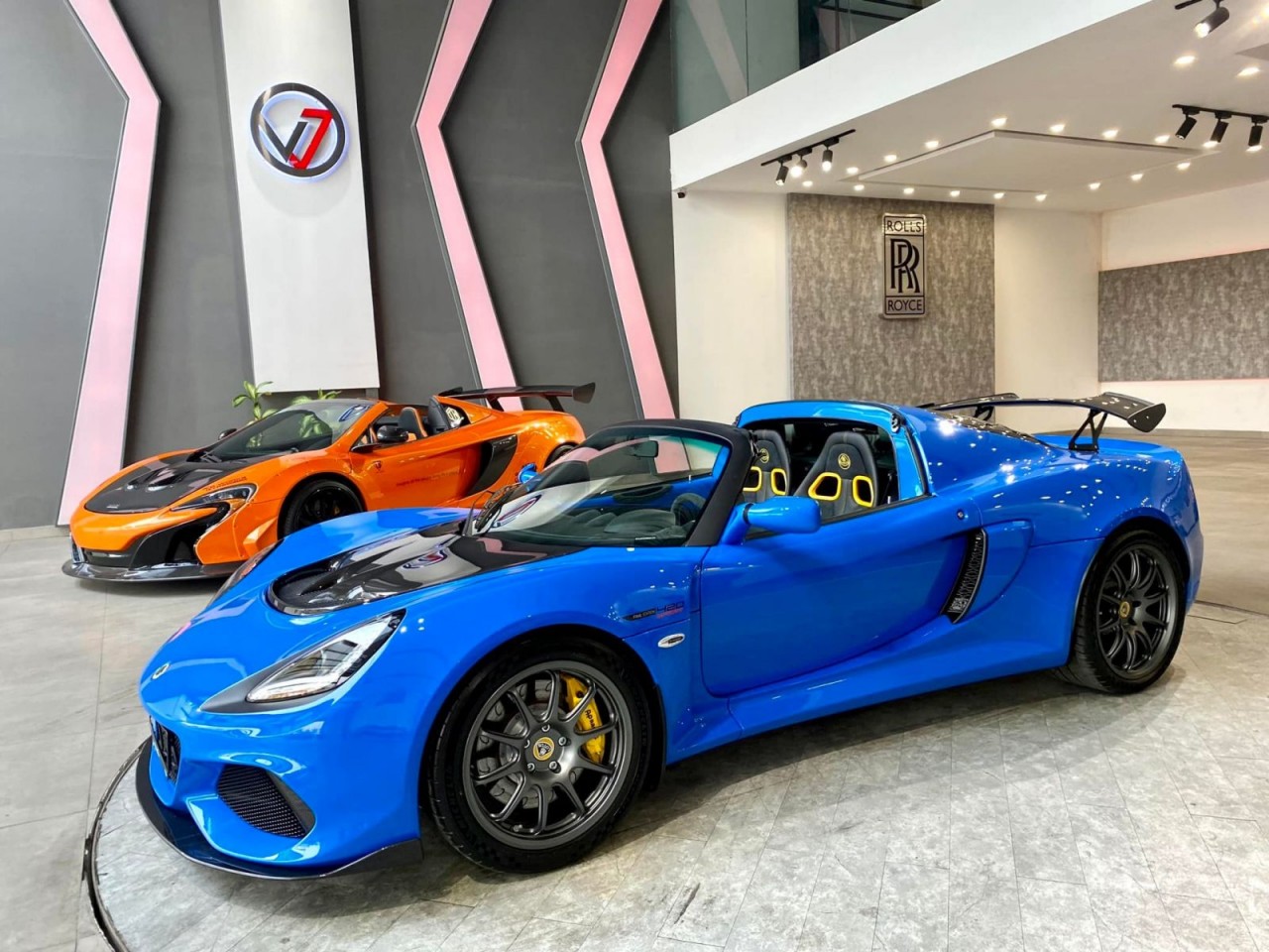 Lotus Exige Sport 420 Final Edition cập bến Việt Nam