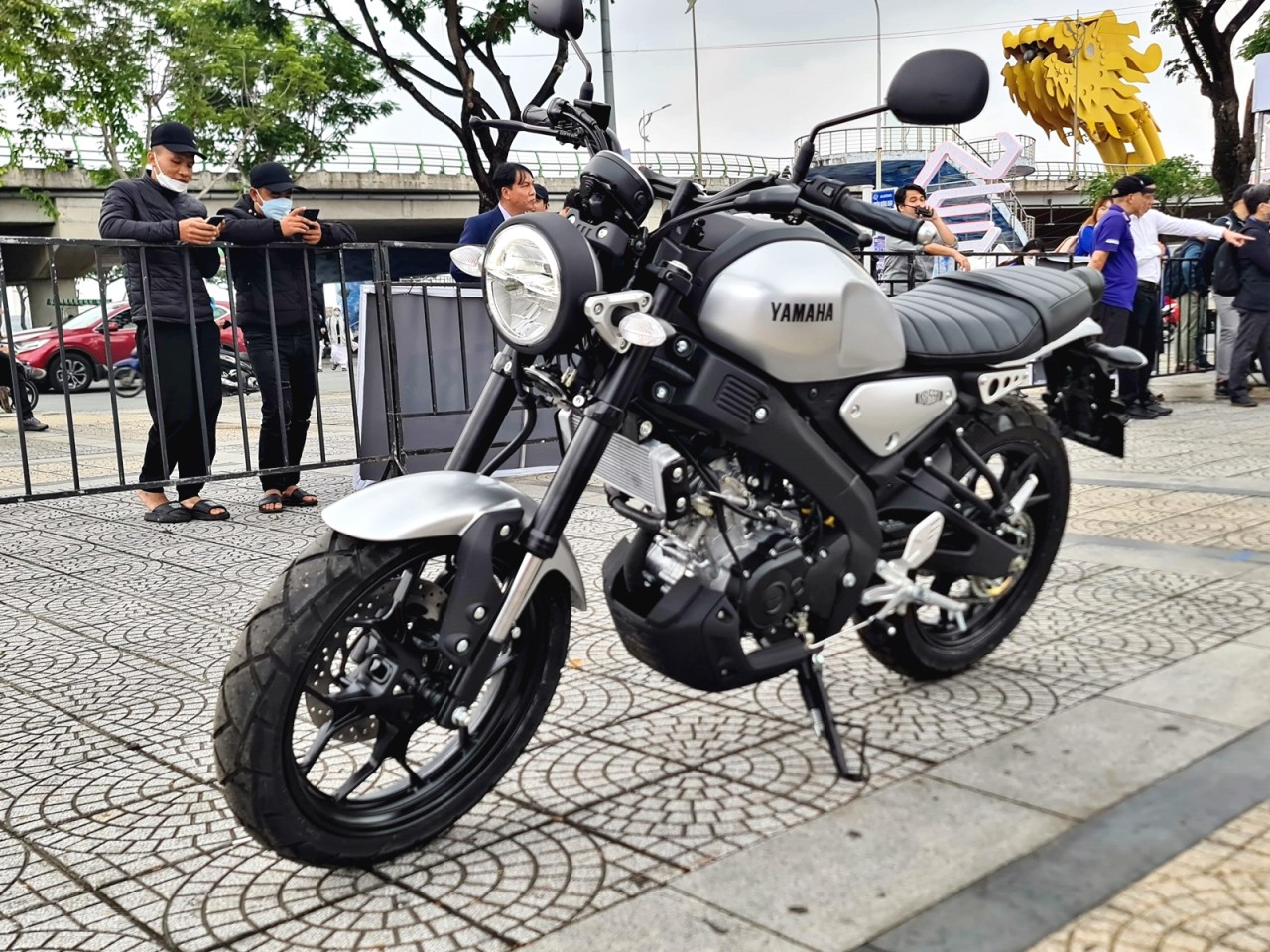 Cận cảnh Yamaha XS155R   xe mô tô mang phong cách Neo-Retro