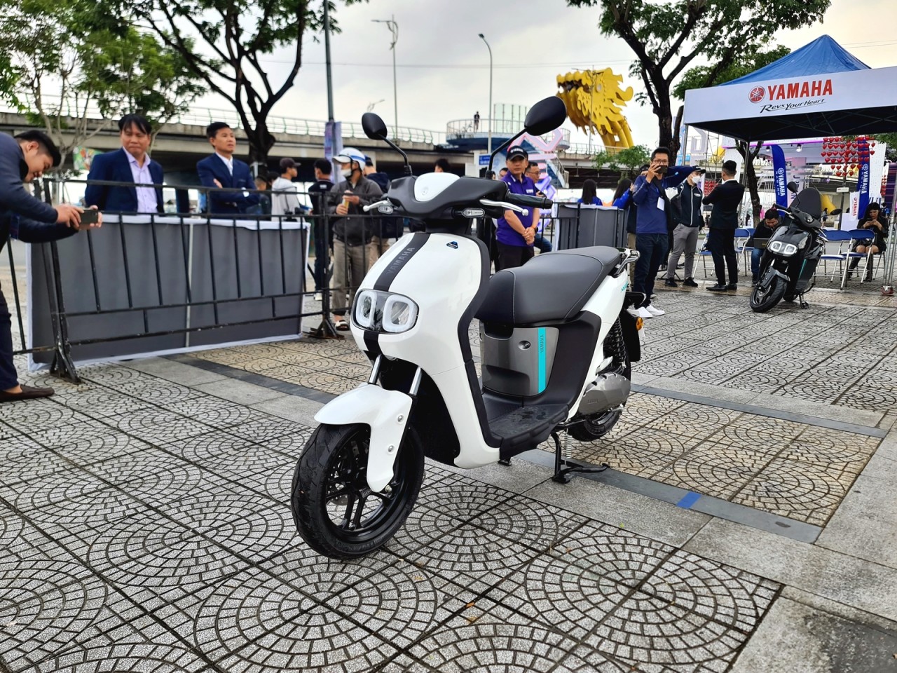Cận cảnh xe máy điện Yamaha NEO'S giá 50 triệu đồng