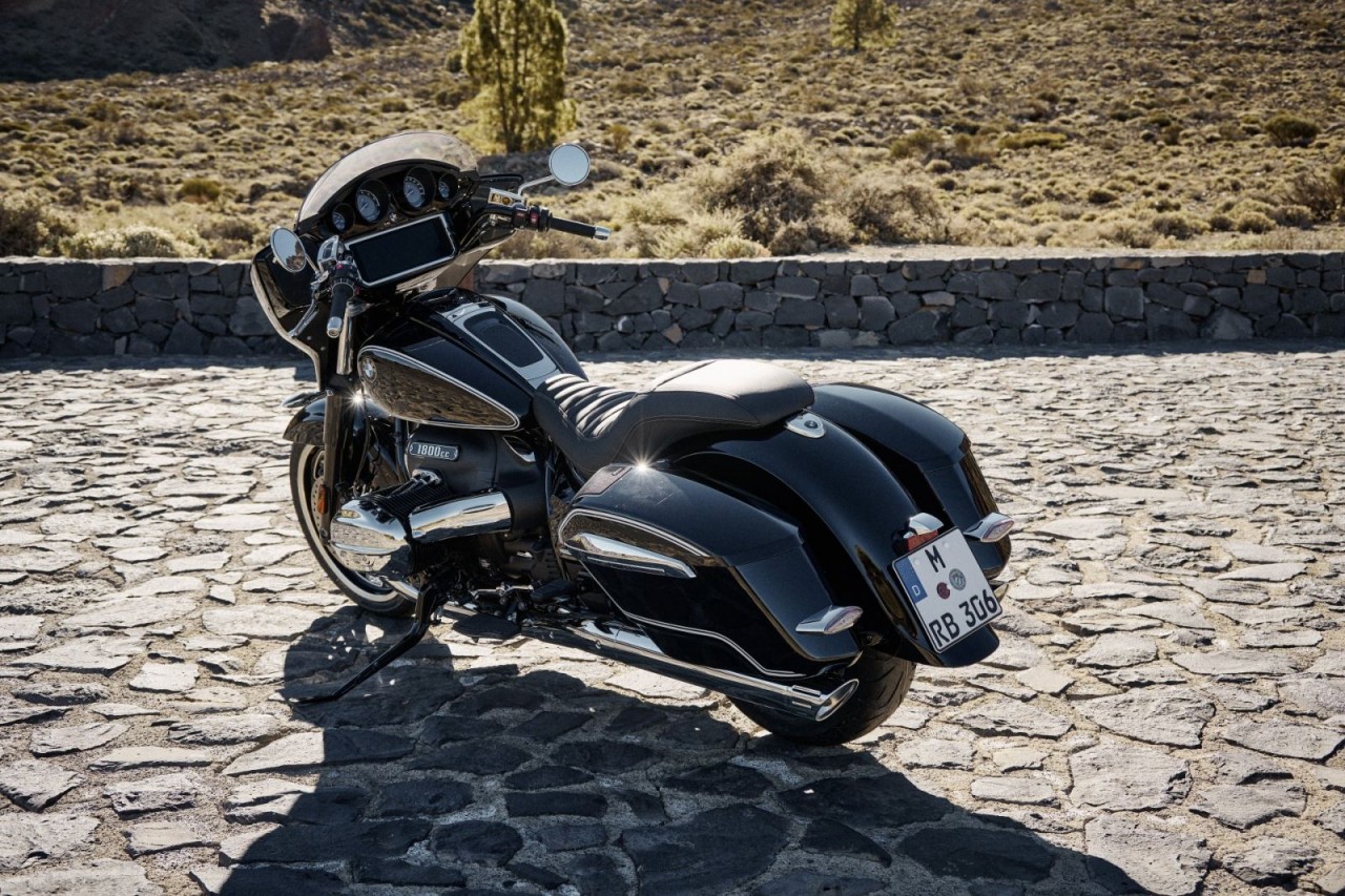 Bội đôi BMW R 18 B và R 18 Transcontinental về Việt Nam, giá từ 1,3 tỷ đồng Bội đôi BMW R 18 B và R 18 Transcontinental về Việt Nam, giá từ 1,3 tỷ đồng