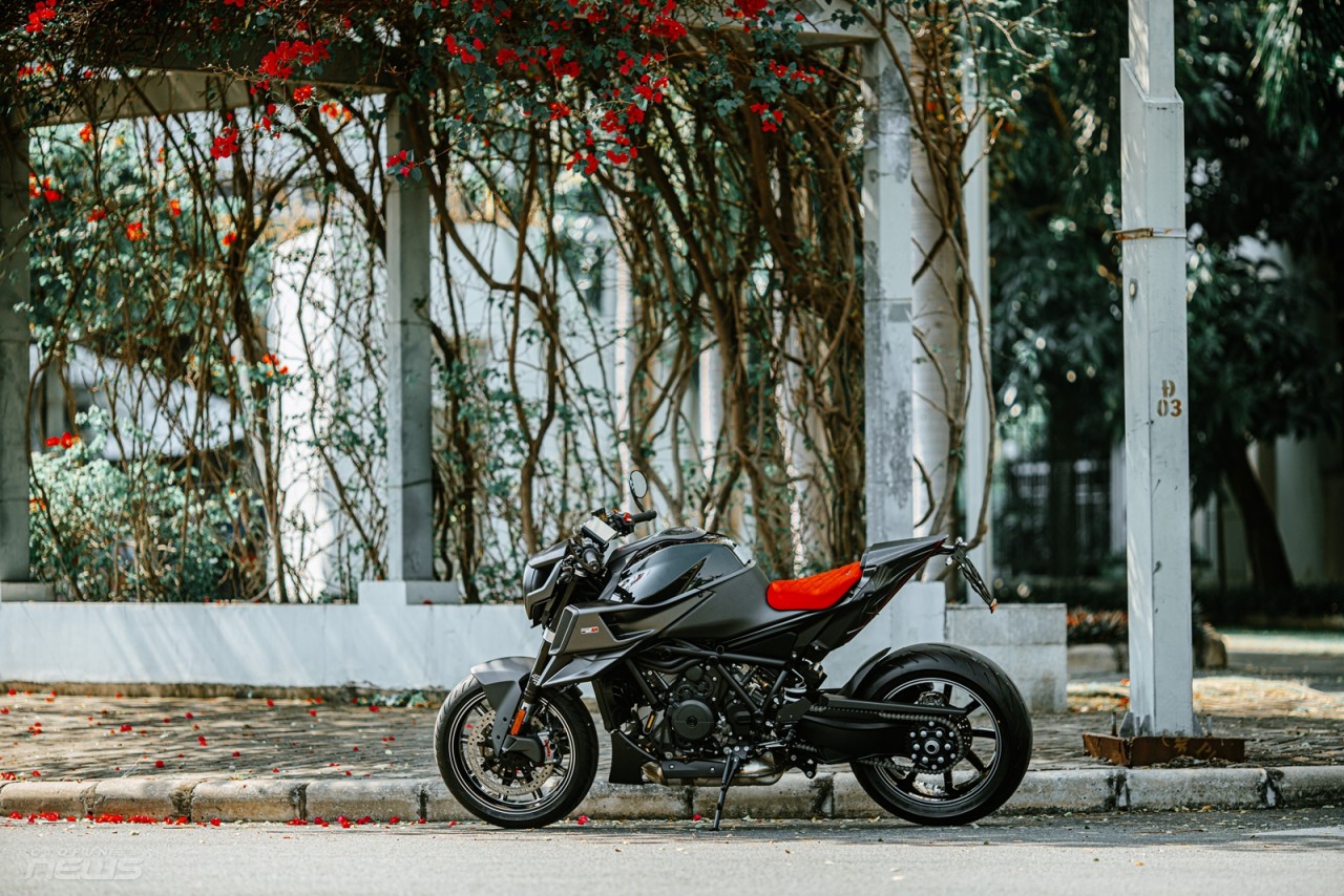 'Hàng độc' KTM Brabus 1300 R có mặt ở Việt Nam