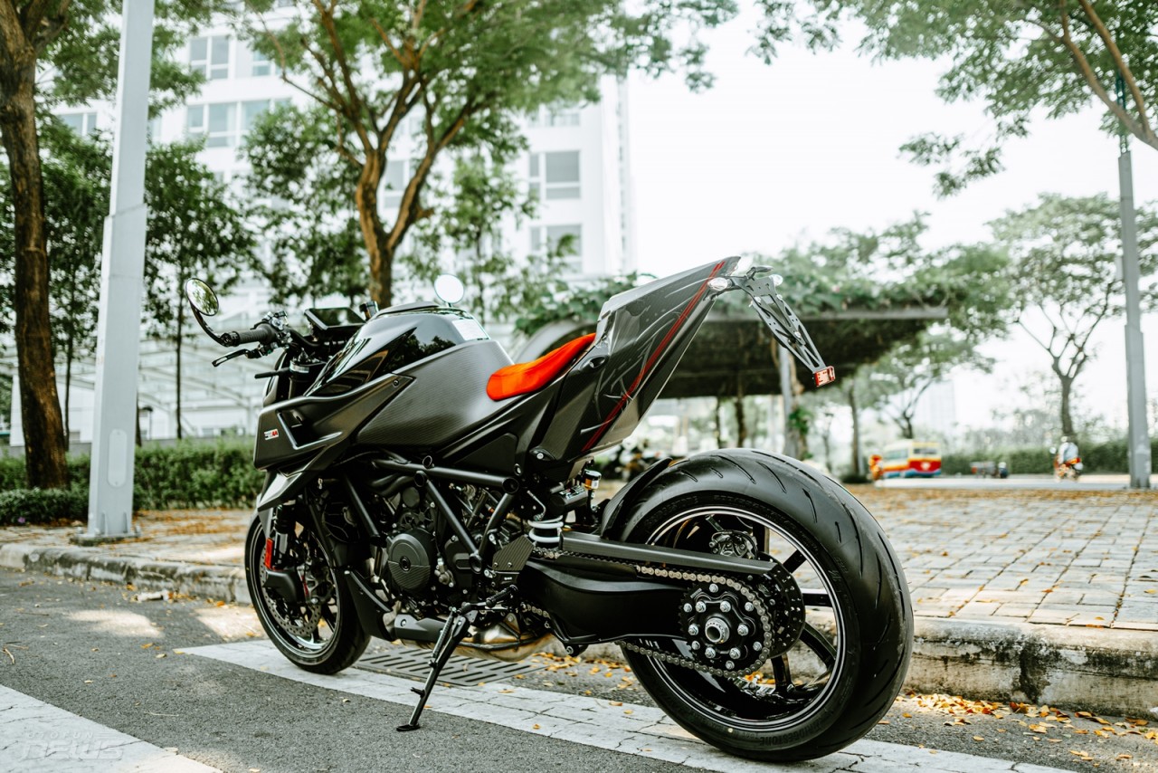'Hàng độc' KTM Brabus 1300 R có mặt ở Việt Nam