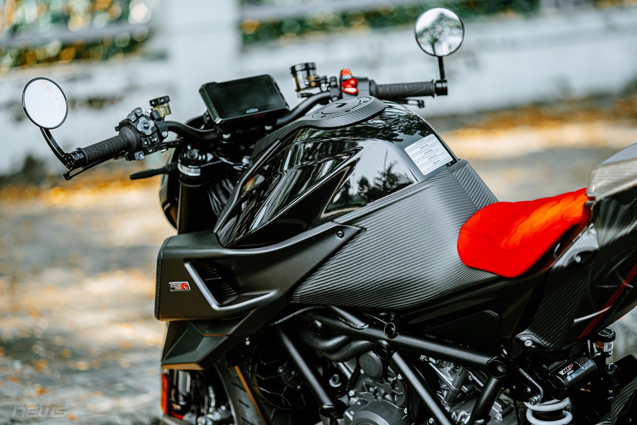 'Hàng độc' KTM Brabus 1300 R có mặt ở Việt Nam