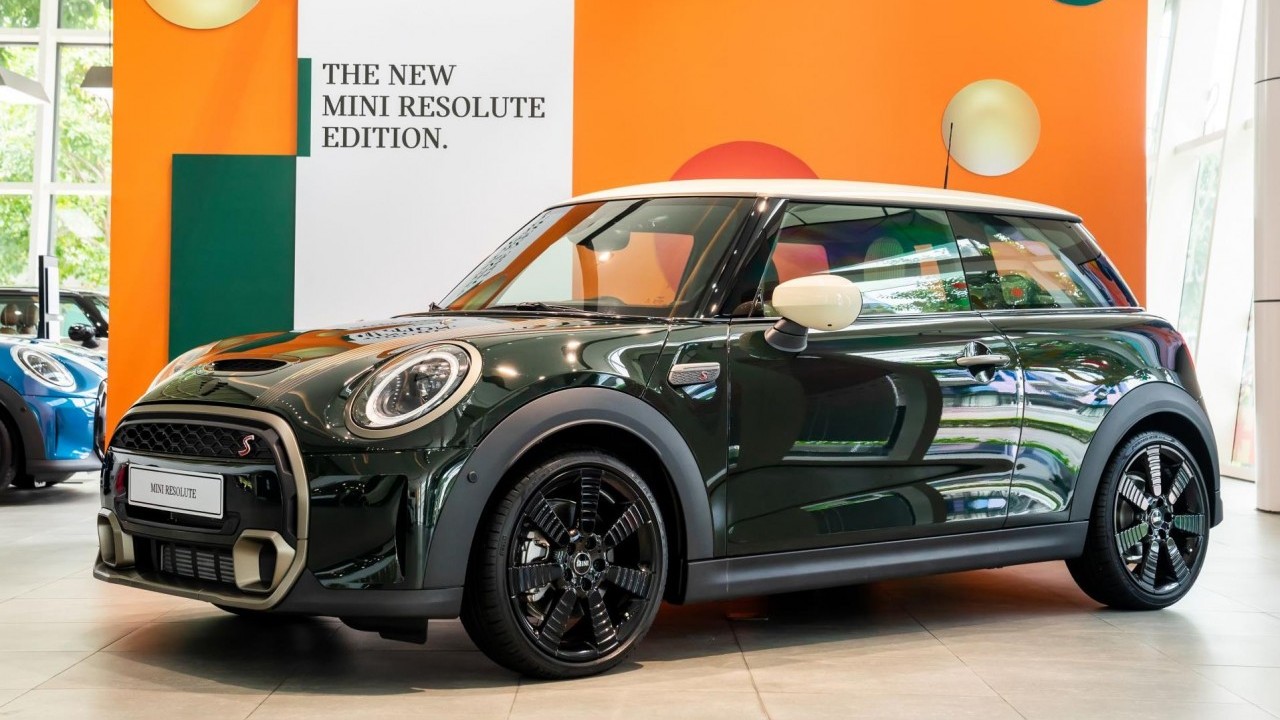 Mini Cooper S 3 Cửa Resolute Edition về Việt Nam với giá 2,3 tỉ đồng