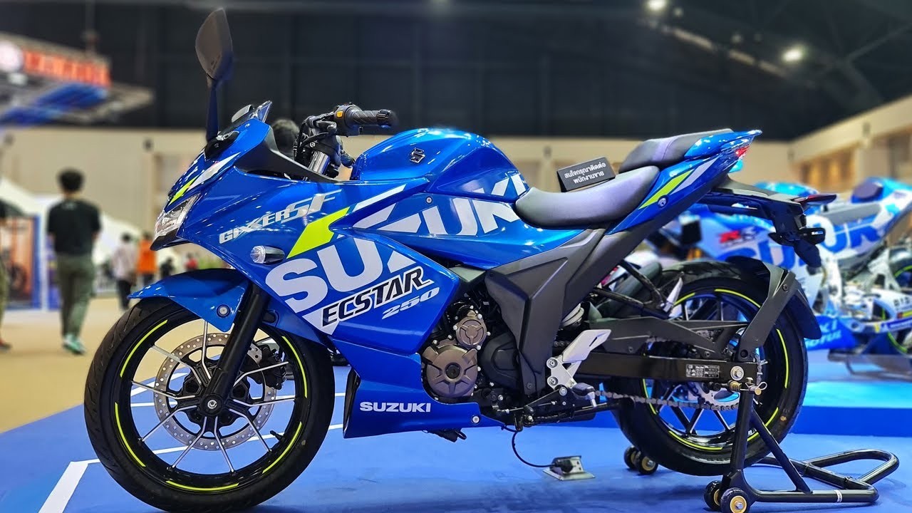 Suzuki "chơi lớn" giảm giá gần 50% xe máy và mô tô tại Việt Nam Suzuki "chơi lớn" giảm giá gần 50% xe máy và mô tô tại Việt Nam