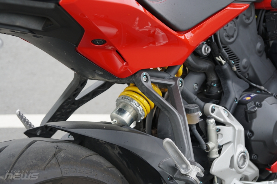 ducati supersport khong danh cho ke yeu tim