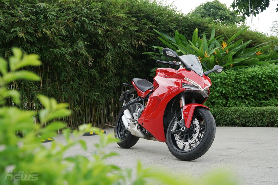 ducati supersport khong danh cho ke yeu tim
