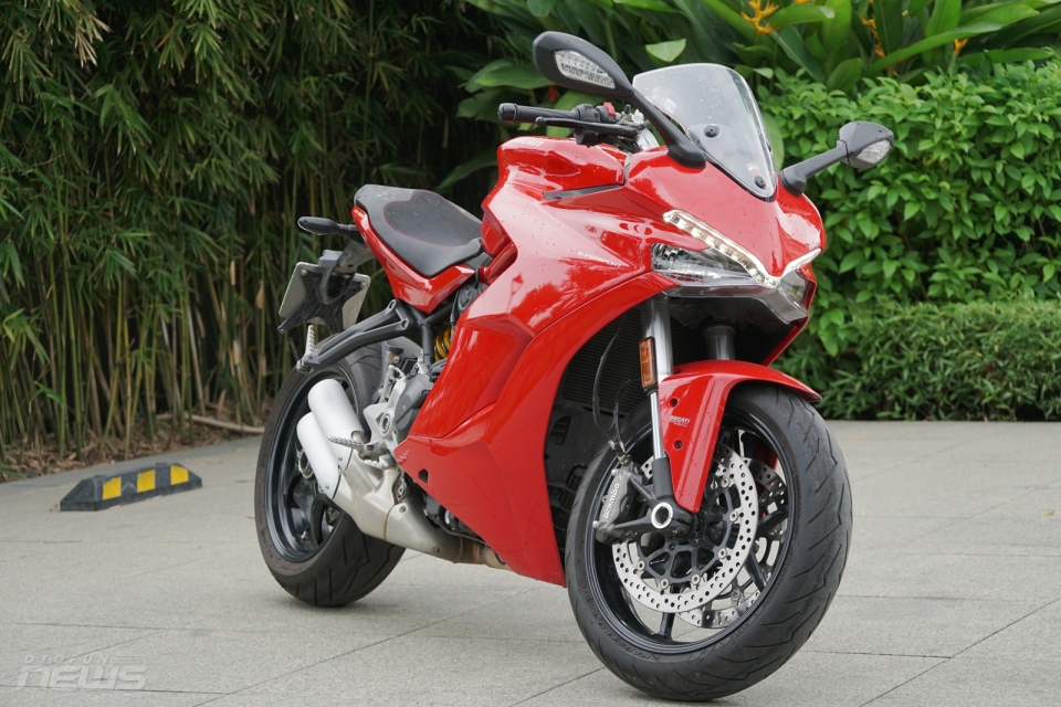 ducati supersport khong danh cho ke yeu tim