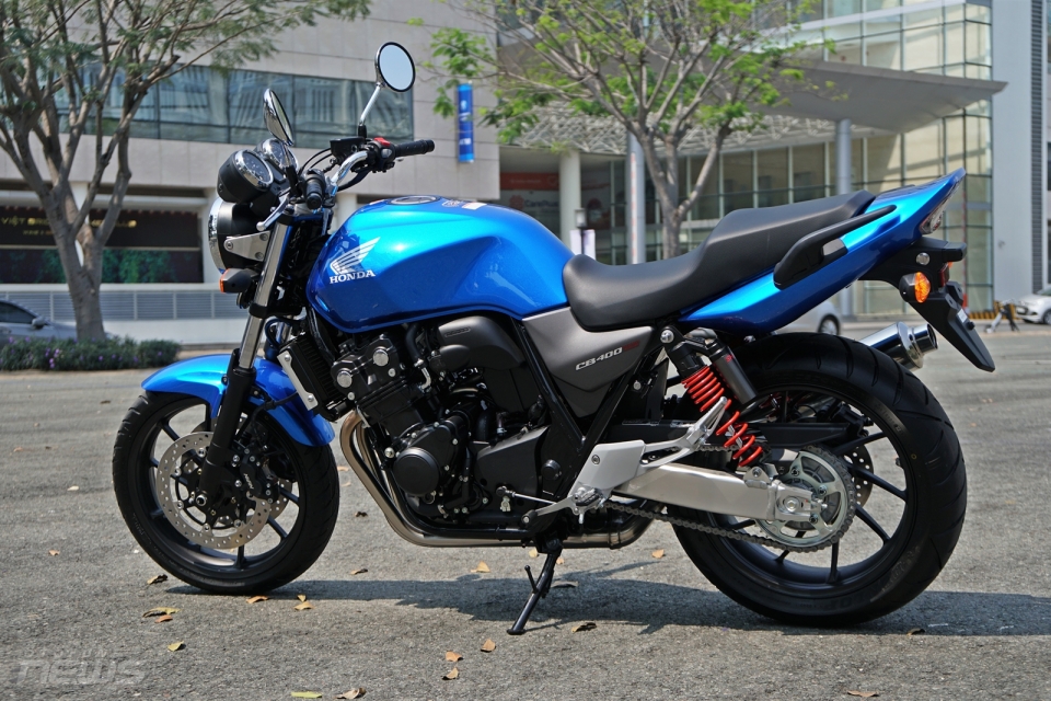 Cận cảnh Honda CB400SF: Thiết kế gọn gàng, phù hợp nhiều độ tuổi và dễ vận hành can canh honda cb400sf thiet ke gon gang phu hop nhieu do tuoi va de van hanh