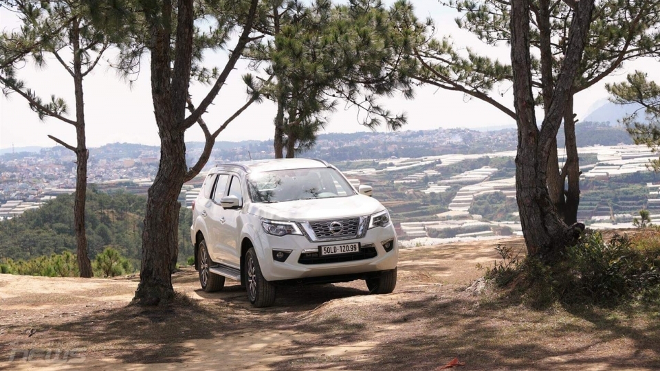 Nissan Việt Nam tặng quà xuân cho khách hàng mua xe