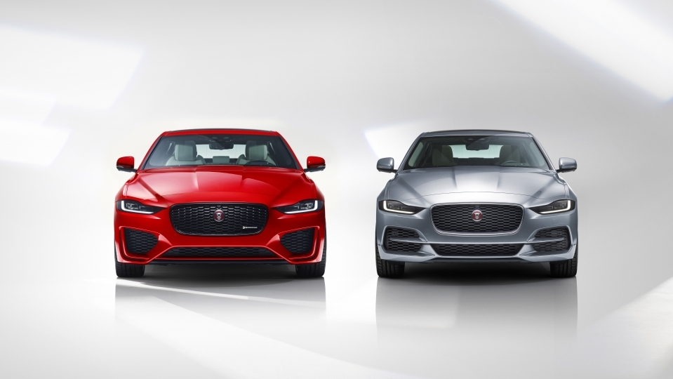 Jaguar XE 2019: Thay đổi toàn diện từ trong ra ngoài