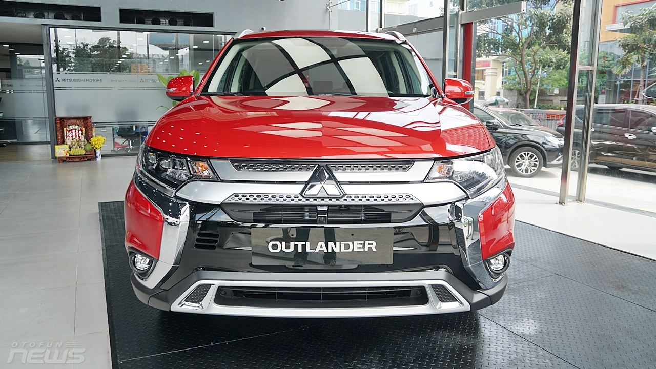 Mitsubishi Outlander 2020 ra mắt tại Việt nam với giá 825 triệu đồng mitsubishi outlander 2020 ra mat tai viet nam voi gia 825 trieu dong