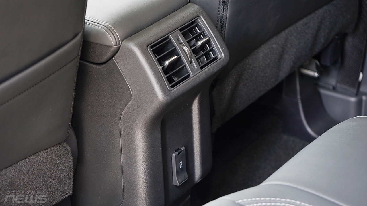Mitsubishi Outlander 2020 ra mắt tại Việt nam với giá 825 triệu đồng mitsubishi outlander 2020 ra mat tai viet nam voi gia 825 trieu dong