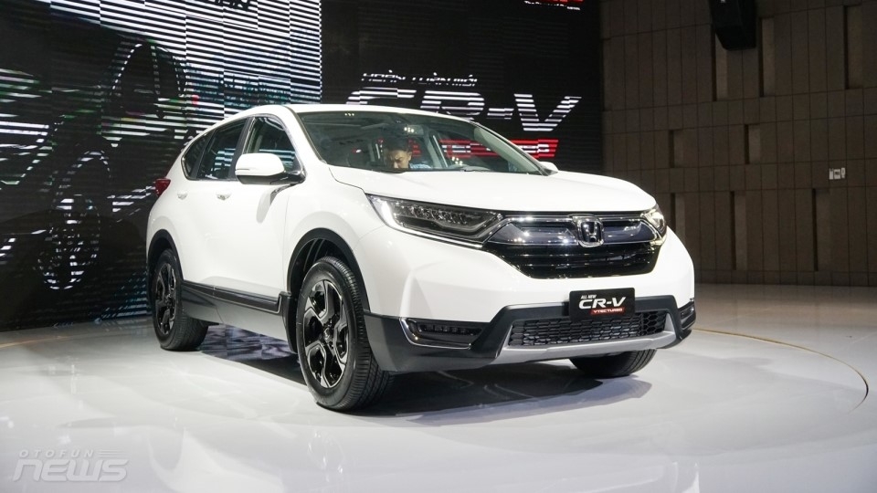 doanh so honda cr v tang dot bien duoi sat toyota vios