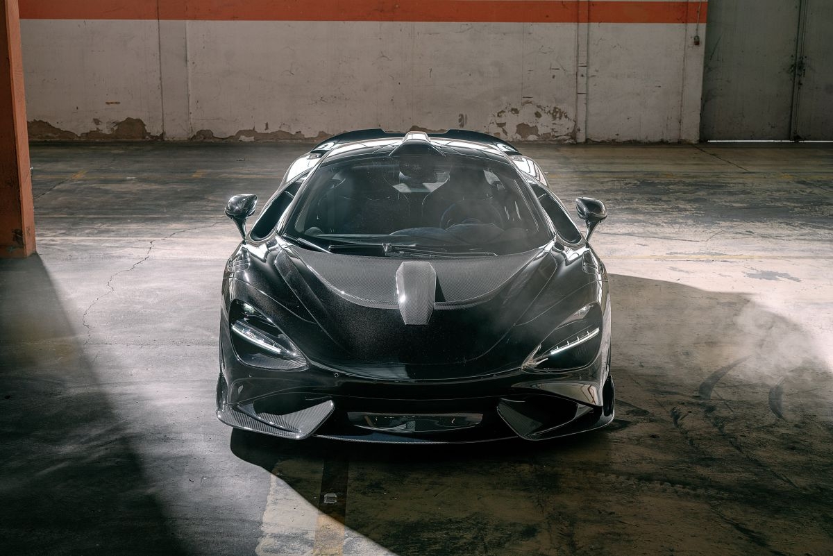 Hãng độ Novitec lột xác McLaren 765LT