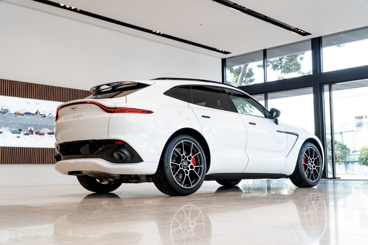Aston Martin DBX chính hãng có mặt tại Việt Nam Aston Martin DBX chính hãng có mặt tại Việt Nam