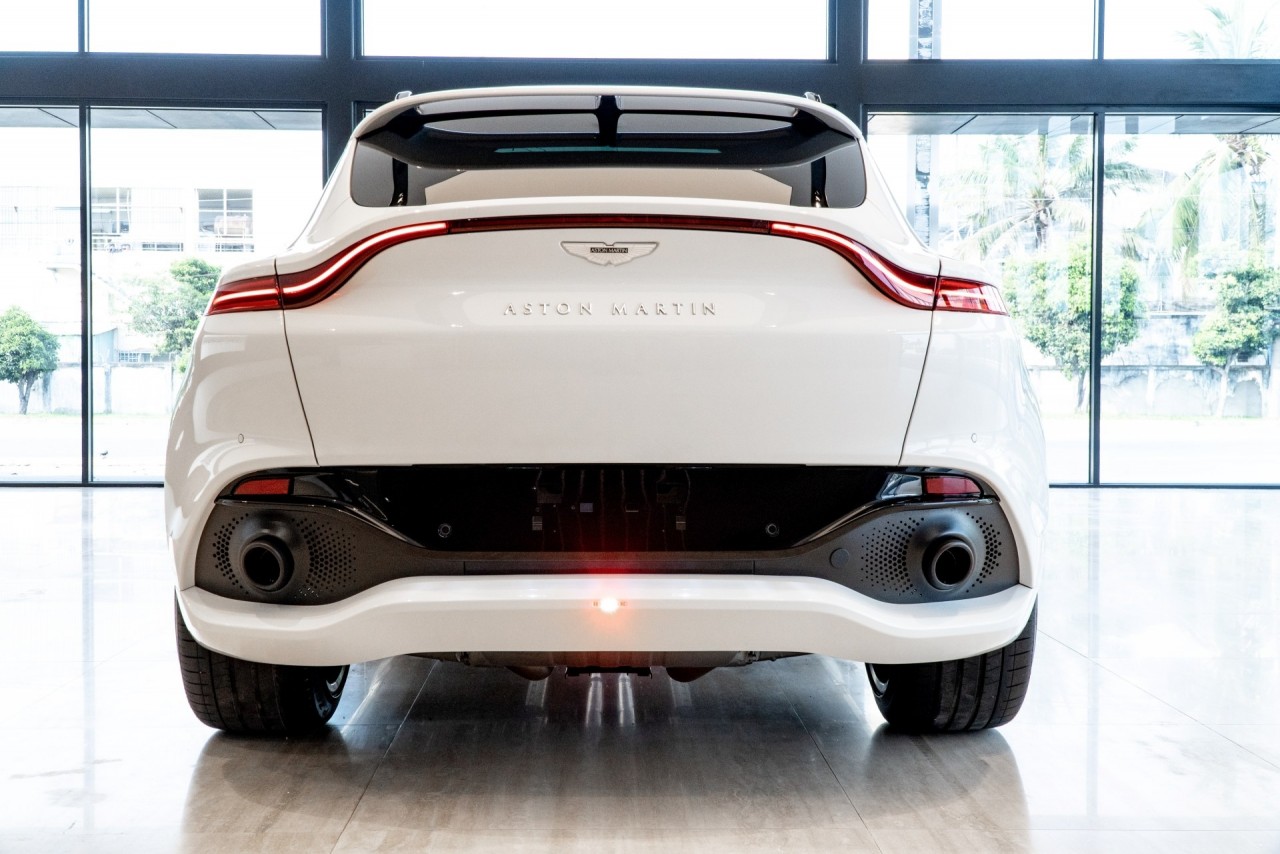 Aston Martin DBX chính hãng có mặt tại Việt Nam Aston Martin DBX chính hãng có mặt tại Việt Nam