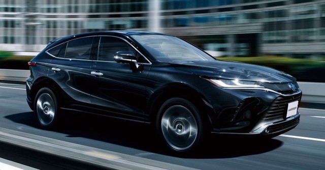 Toyota Harrier có mắt tại Singapore với giá 2,78 tỷ đồng Toyota Harrier có mắt tại Singapore với giá 2,78 tỷ đồng