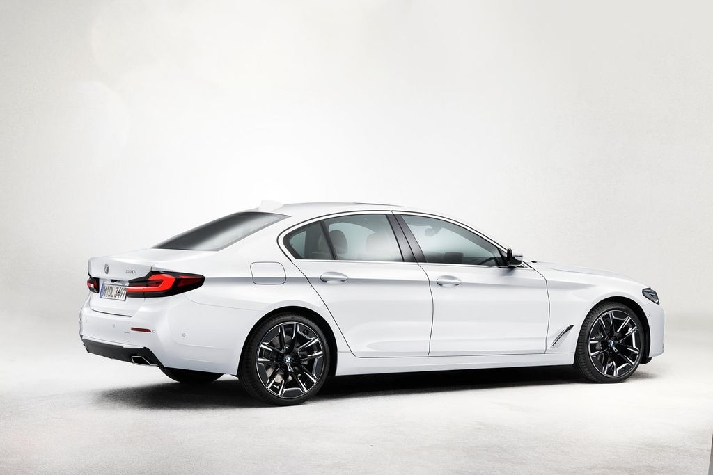 Thaco loại bỏ động cơ 1.6 lít BMW 5-Series 2021 Thaco loại bỏ động cơ 1.6 lít BMW 5-Series 2021