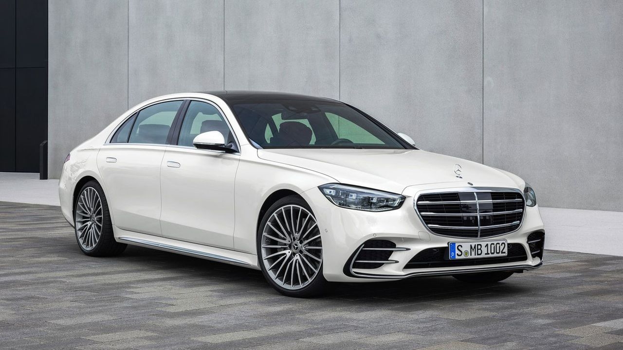 Mercedes-Benz S-Class thế hệ mới sẽ được bán với 2 phiên bản Mercedes-Benz S-Class thế hệ mới sẽ được bán với 2 phiên bản