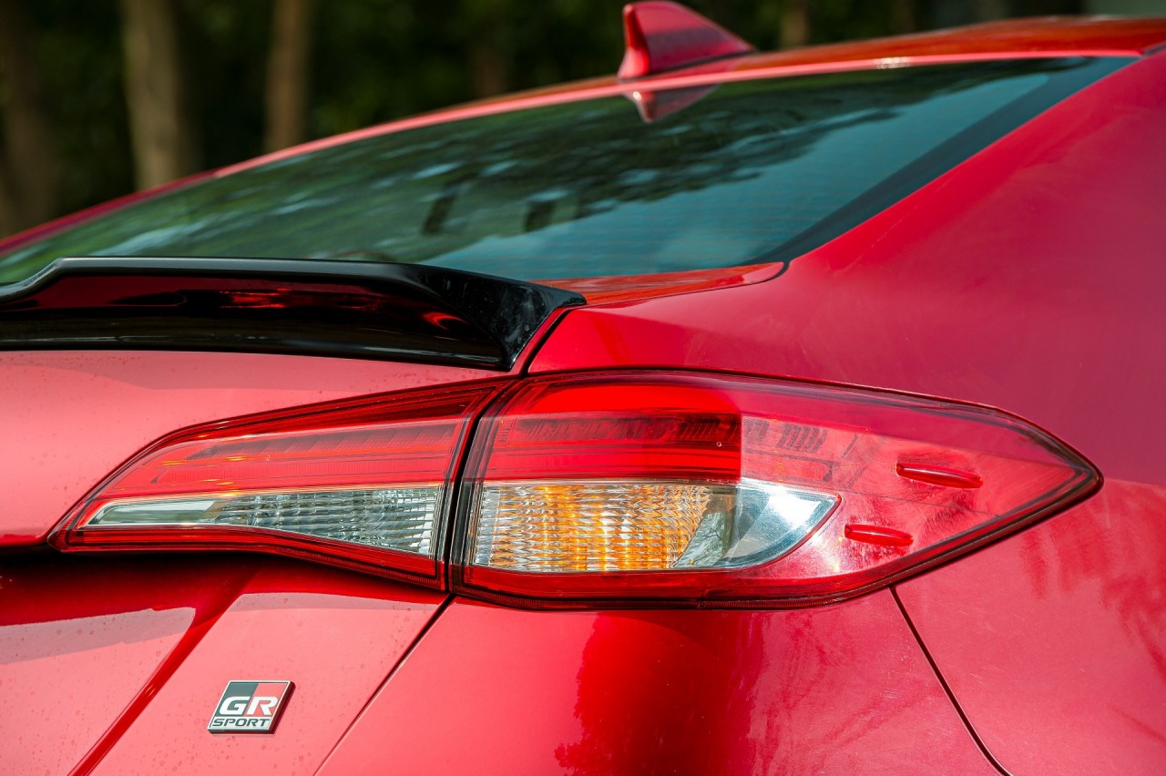 So sánh Toyota Vios GR-S và Honda City RS So sánh Toyota Vios GR S và Honda City RS
