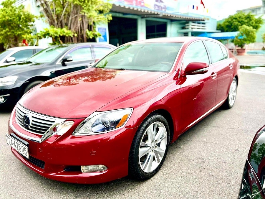 Cận cảnh Lexus GS450h 10 năm tuổi, đẹp như mới tại Việt Nam Cận cảnh Lexus GS450h 10 năm tuổi, đẹp như mới tại Việt Nam