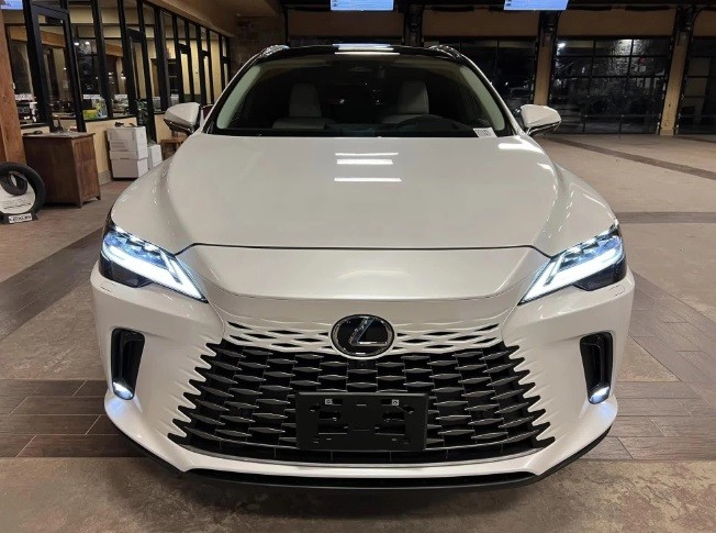 Lexus RX500 thế hệ mới sắp được bán tại Việt Nam Lexus RX500 thế hệ mới sắp được bán tại Việt Nam