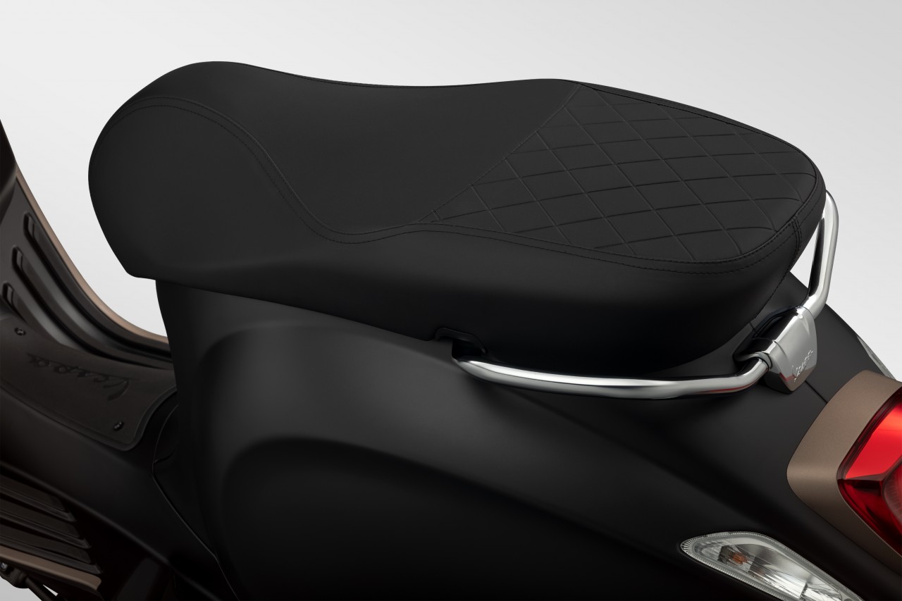 Vespa Sprint S sử dụng màn hình điện tử TFT Vespa Sprint S sử dụng màn hình điện tử TFT