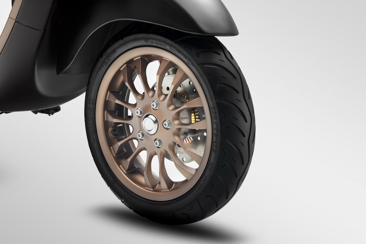 Vespa Sprint S có thêm phiên bản sử dụng màn hình điện tử TFT Vespa Sprint S sử dụng màn hình điện tử TFT